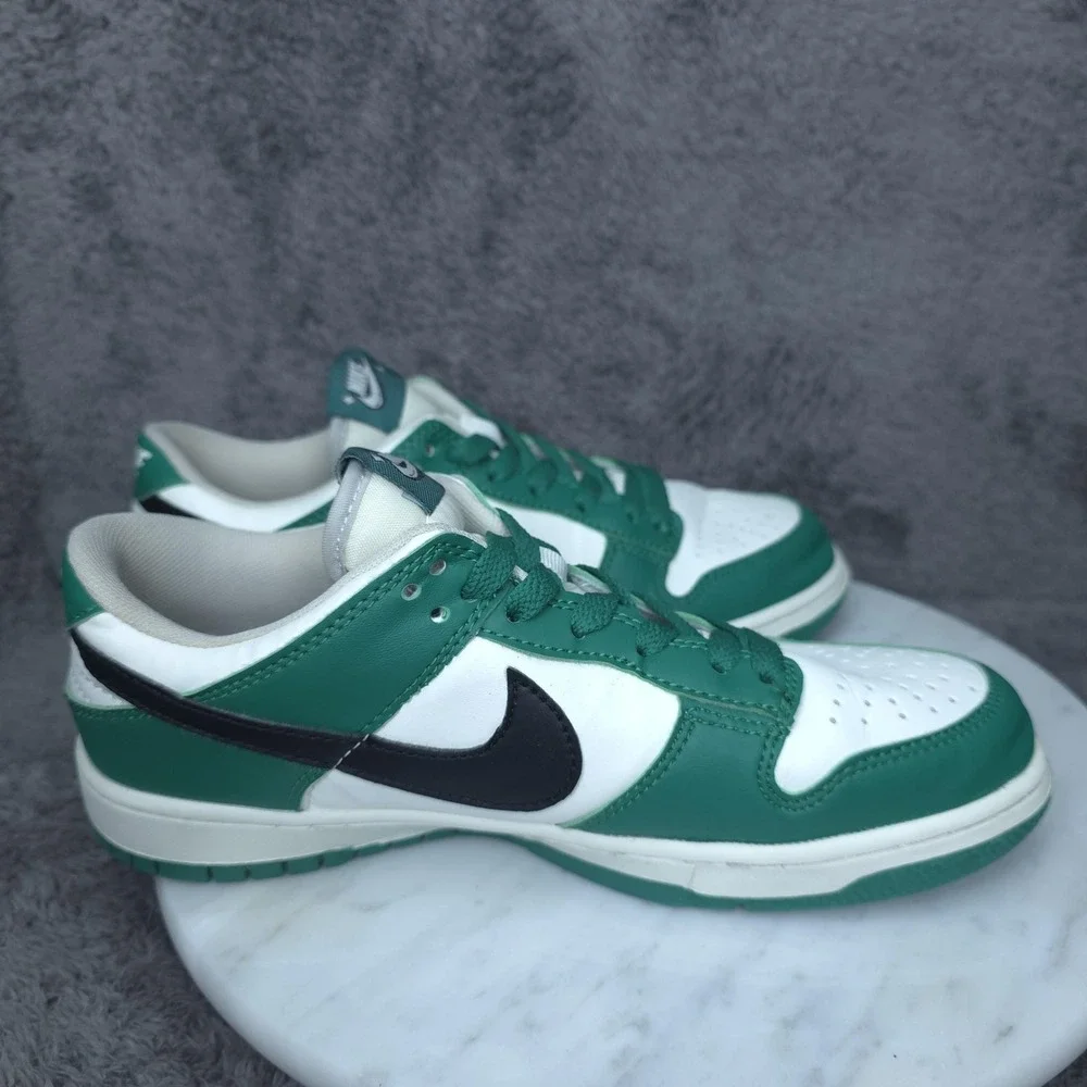 Nike Dunk Low Shoes Mens Size 7 Green White Black Leather Sneakers DR9654-100